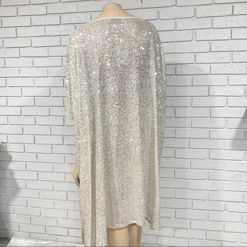 Zara Women’s Sequin Knit Ecru‎ Cape - Picture 6 of 10